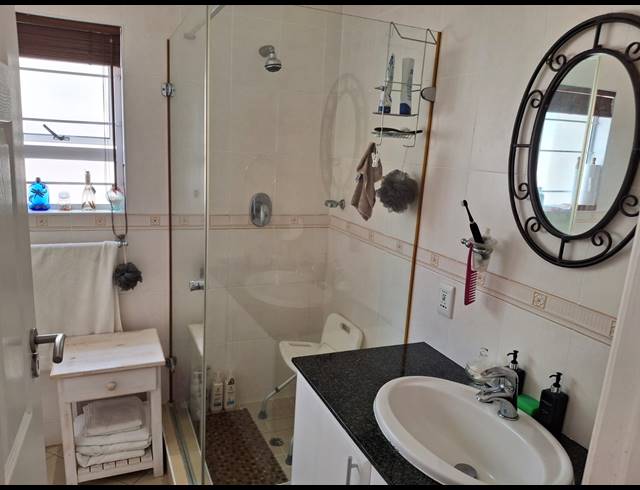 3 BEDROOM SECTIONAL TITLE FOR SALE IN UVONGO BEACH